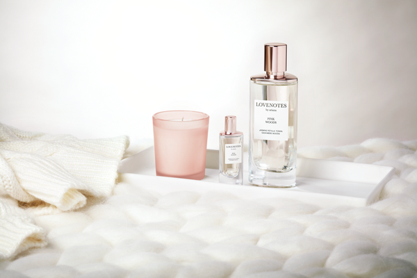 Ulta Ariana Grande  LOVENOTES Pink Woods By Ariana Grande 3-Piece Gift Set