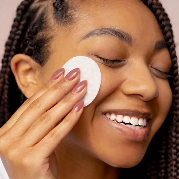 Ulta BeautyBio  GloPRO Skin Prep Pads Clarifying Skin Cleansing Wipes With Peptides