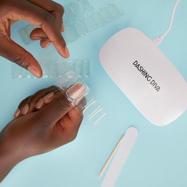 Ulta Dashing Diva  Glaze Strong Clear Shimmer Refill