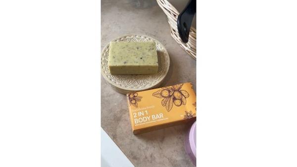 Ulta Hanahana Beauty  2-in-1 After Shower Moisturizing And Exfoliating Body Bar