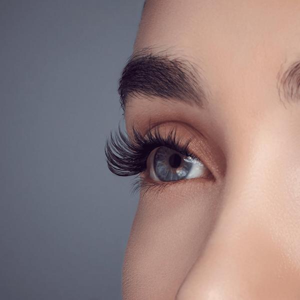 Ulta Kiss  ImPRESS Falsies Press On Self Adhesive Voluminous Lash Clusters Kit