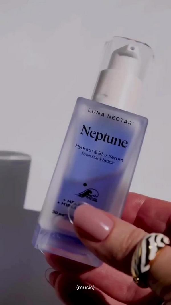 Ulta Luna Nectar  Neptune Hyaluronic Acid Hydrate & Blur Serum