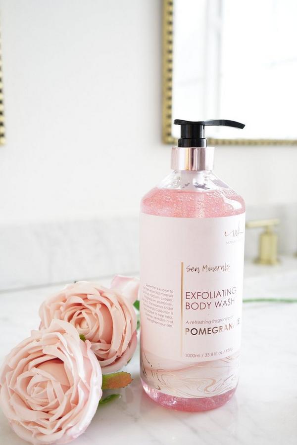 Ulta MANNA KADAR BEAUTY  Sea Minerals Exfoliating Body Wash