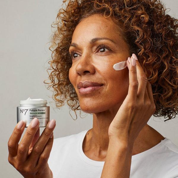 Ulta No7  Future Renew Damage Reversal Skincare System