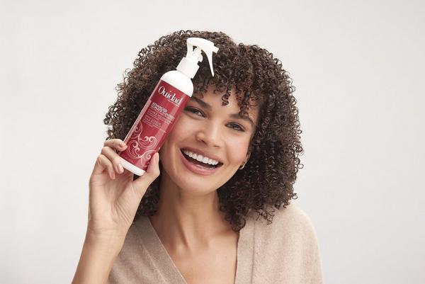 Ulta Ouidad  Advanced Climate Control Flexible Holding Spray