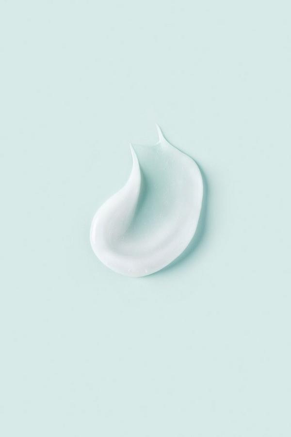 Ulta Ouidad  VitalCurl + Define & Shine Styling Gel Cream