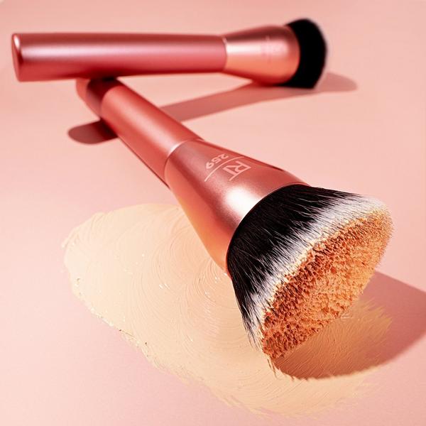 Ulta Real Techniques  Glow Round Base Makeup Blending Brush
