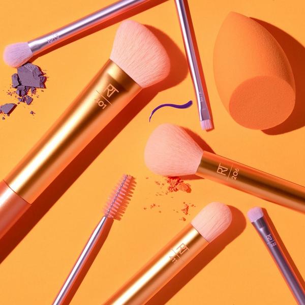 Ulta Real Techniques  Level Up Makeup Brush + Blending Sponge Set