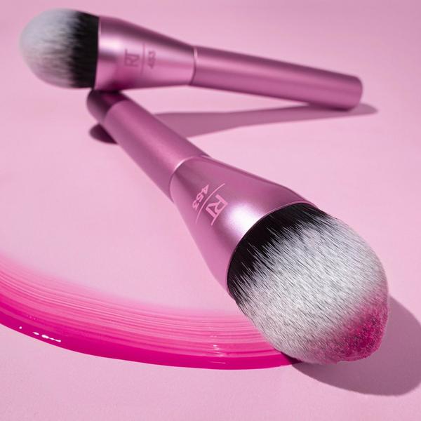 Ulta Real Techniques  Power Pigment Blush Makeup Brush