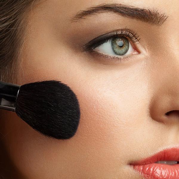 Ulta AMAZING COSMETICS  Velvet Brush