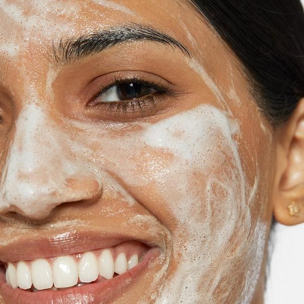 Ulta Dermalogica  Oil To Foam Total Cleanser