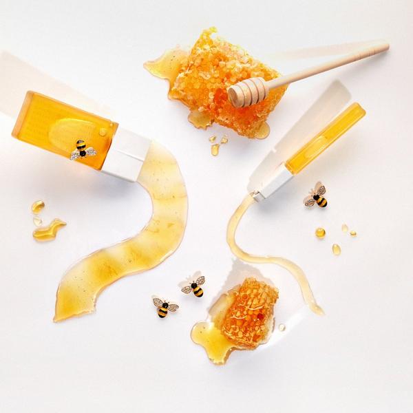 Ulta Gigi  Roll-On Waxing Kit No Mess Application