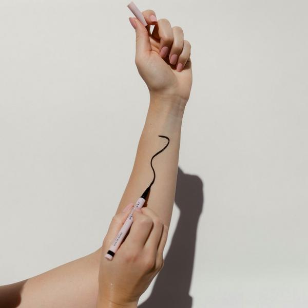 Ulta House Of Lashes  Lash & Dash Adhesive Eyeliner