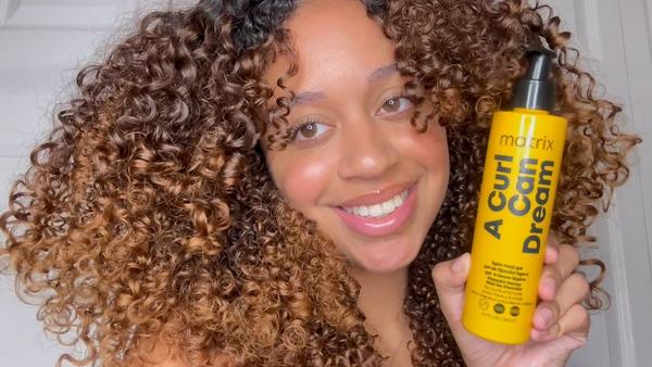 Ulta Matrix  A Curl Can Dream Light Hold Gel