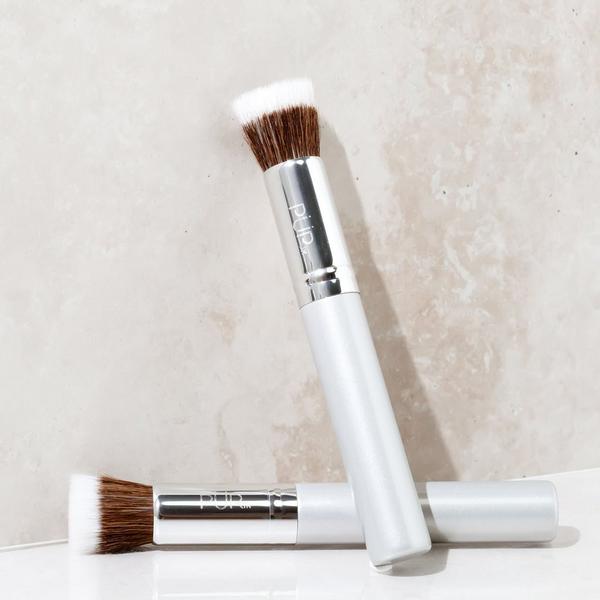 Ulta PÜR  Liquid Foundation Chisel Makeup Brush