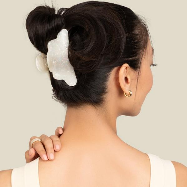 Ulta Wet Brush  Iridescence Icon Claw Clip