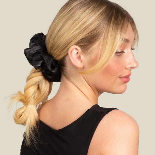 Ulta Wet Brush  Iridescence Icon Cloud Scrunchie 2ct