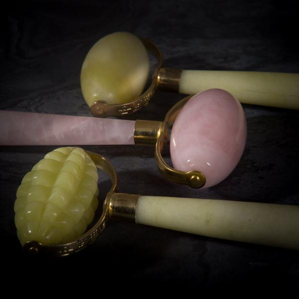 Ulta White Lotus Beauty  Genuine Crystal Intensive Roller Chemical Free Jade